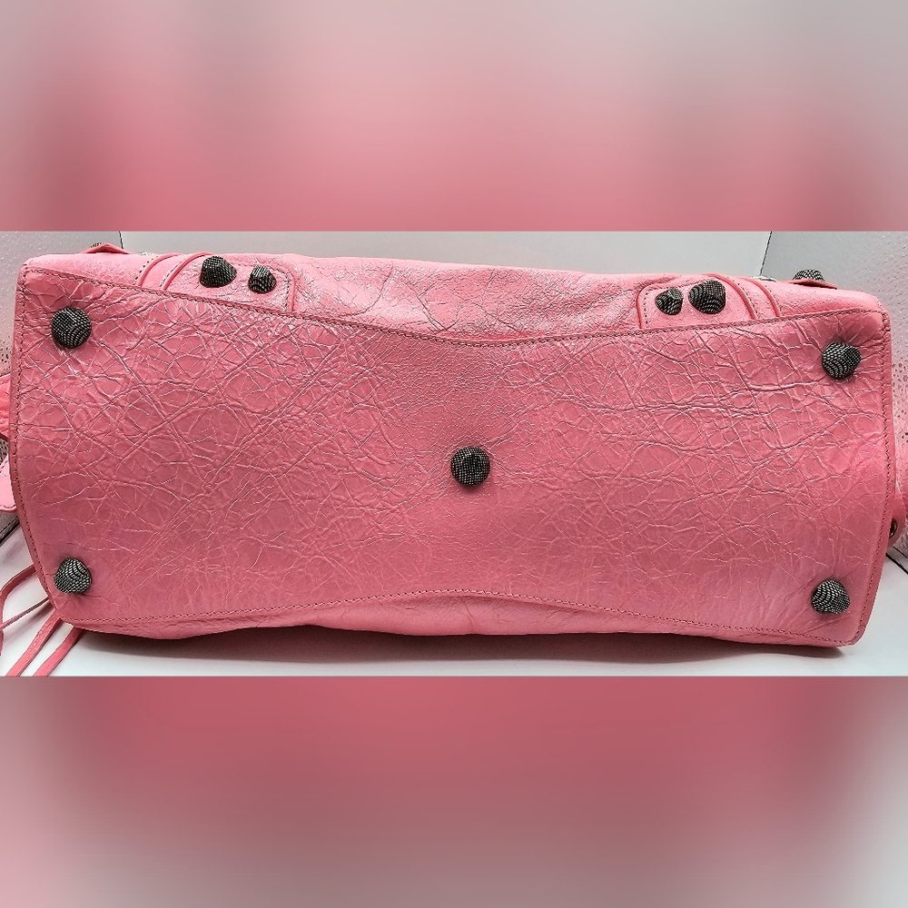 Balenciaga Neo Cagole Sweet Pink Crossbody Bag with Heart Mirror New W/ Tag - Picture 3 of 12